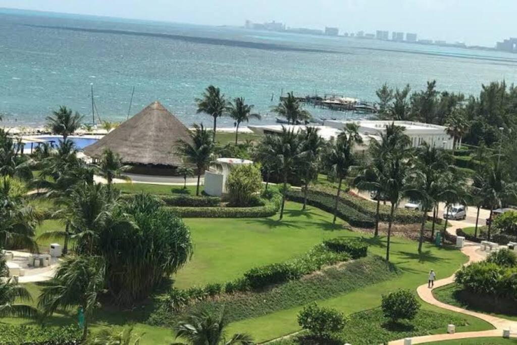 Hermoso Condo De 2 Habitaciones Frente Al Caribe Cancún Zewnętrze zdjęcie